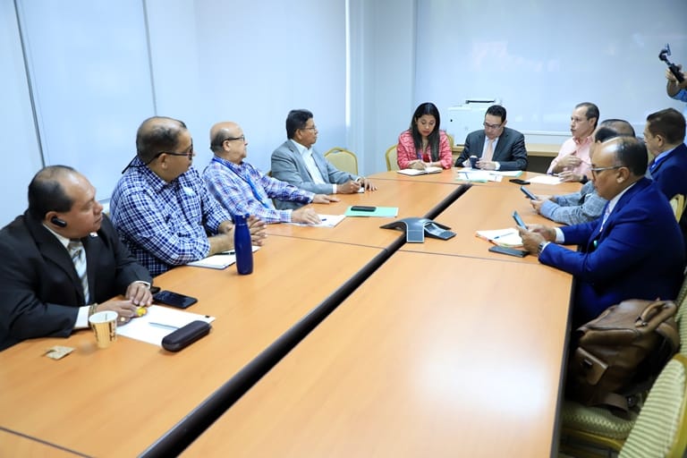 Noticia Radio Panamá | CSS y Minsa se reúnen para coordinar hoja de ruta para conversaciones con gremios de salud
