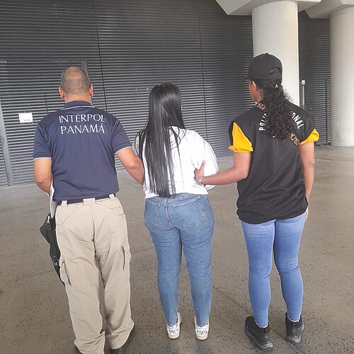 Featured image for “Interpol detiene a colombiana requerida por blanqueo de capitales”