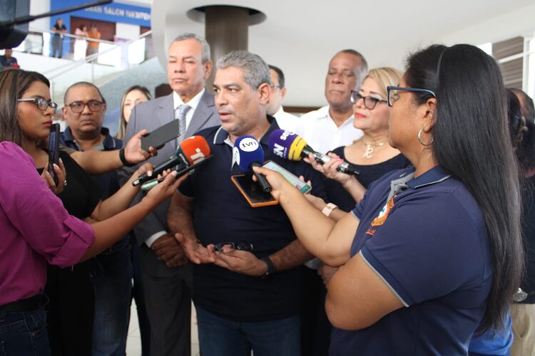 Noticia Radio Panamá | MINSA, CSS y gremios se reunirán este viernes 8 de septiembre