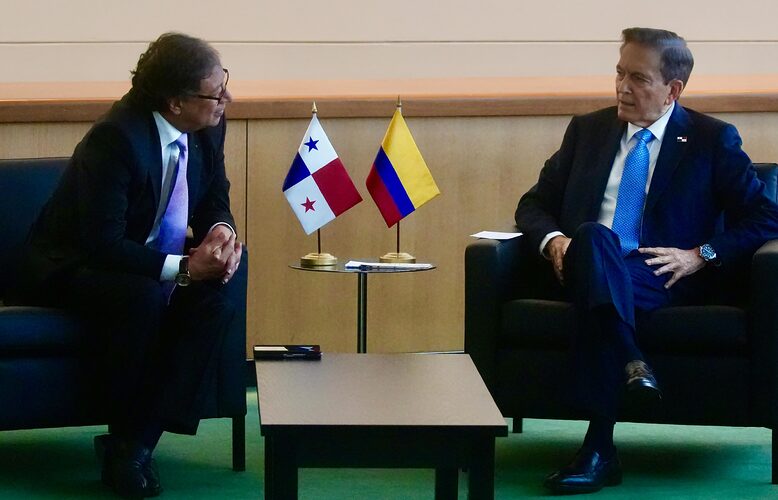 Noticia Radio Panamá | Presidente Cortizo Cohen se reúne con Gustavo Petro hablan sobre migración irregular
