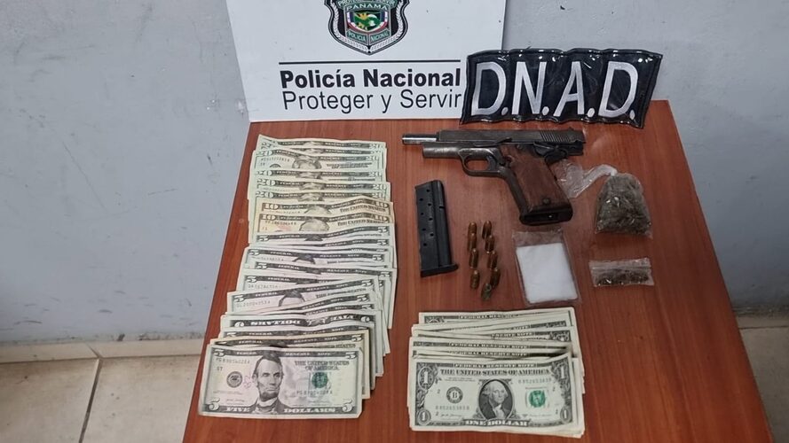 Featured image for “Policía decomisa arma y drogas en allanamiento en sector 10 de Belén”