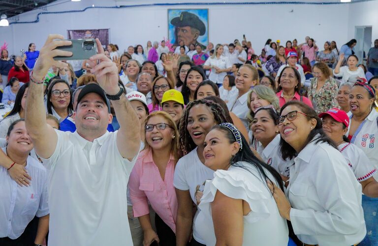 Featured image for “El Poder Femenino suma aportes al Plan de Gobierno Panamá Presente y Futuro”