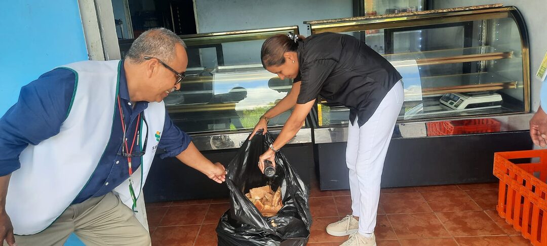 Featured image for “Ministerio de Salud cierra temporalmente panadería y refresquería en San Antonio”