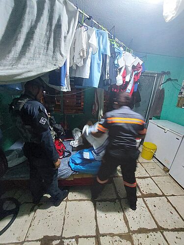 Featured image for “Unidades policiales asisten a mujer en labores de parto”