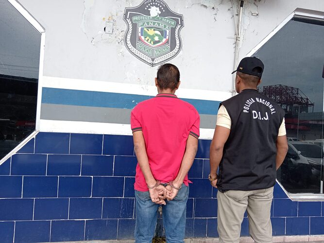 Featured image for “Aprehenden al conductor de colegial pirata por violar a una niña de 11 años en La Chorrera”