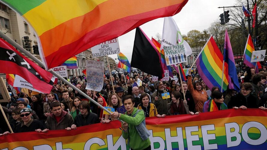 Featured image for “Rusia prohíbe el movimiento LGTB al declararlo como «extremista»”