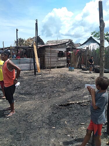 Featured image for “El Miviot atiende a once familias afectadas por incendio en Guna Yala”