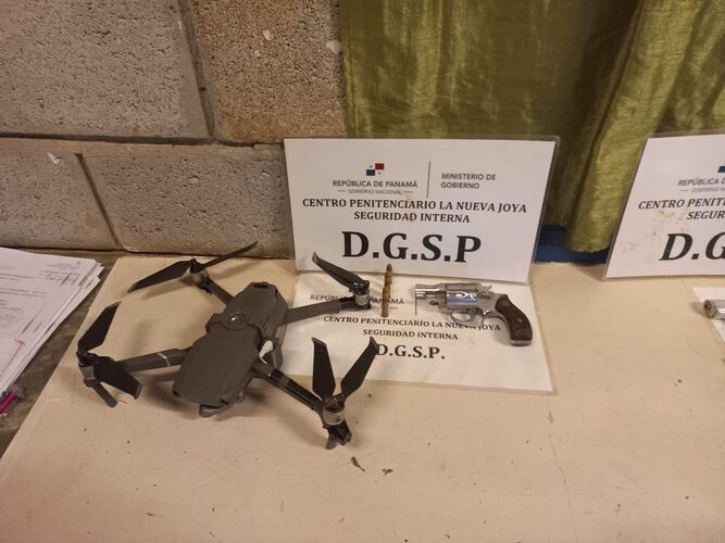 Featured image for “Decomisan dron que transportaba arma fuego en La Nueva Joya”