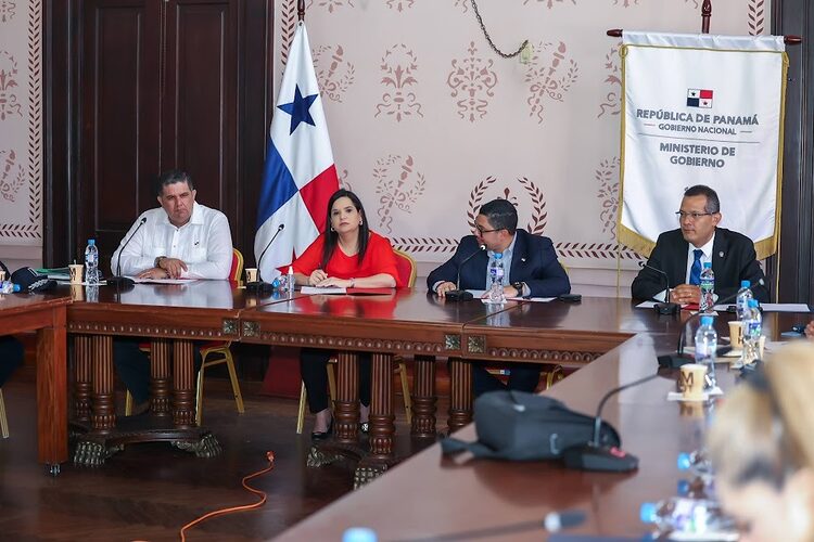 Noticia Radio Panamá | Comité Nacional del sistema Alerta Amber aprueba protocolo tecnológico para la activación de la alerta