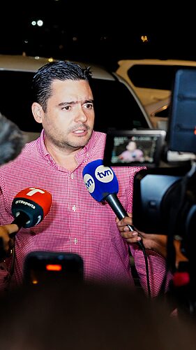 Featured image for “Carrizo se reúne con fundadores del Partido Revolucionario Democrático”