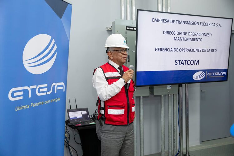 Featured image for “Ejecutivos internacionales conocen operación de STATCOM de ETESA”