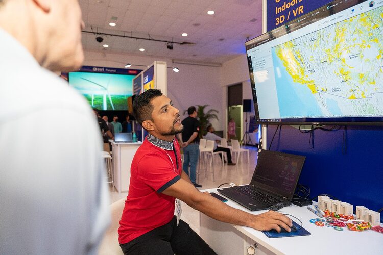 Featured image for “Transformando la Conectividad: Análisis del Acceso a Internet en Panamá”