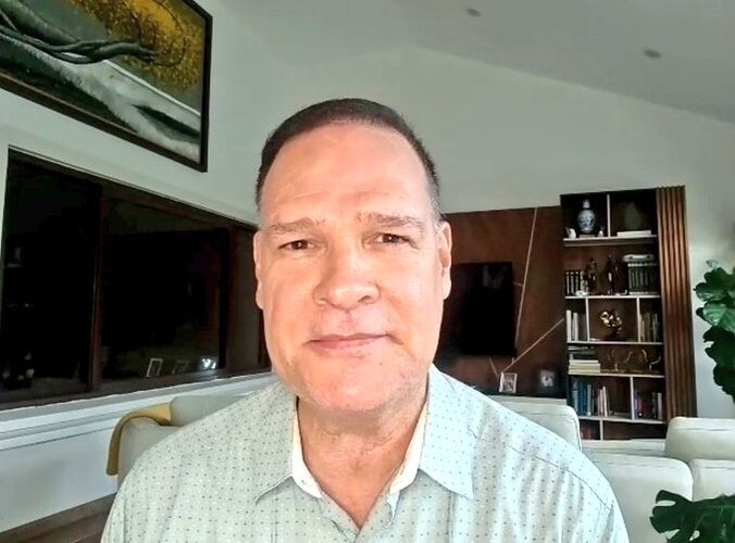 Featured image for “Video – Pedro Miguel: «Si Martinelli no corre, campaña electoral se reduce a Martín Torrijos y Gaby Carrizo»”