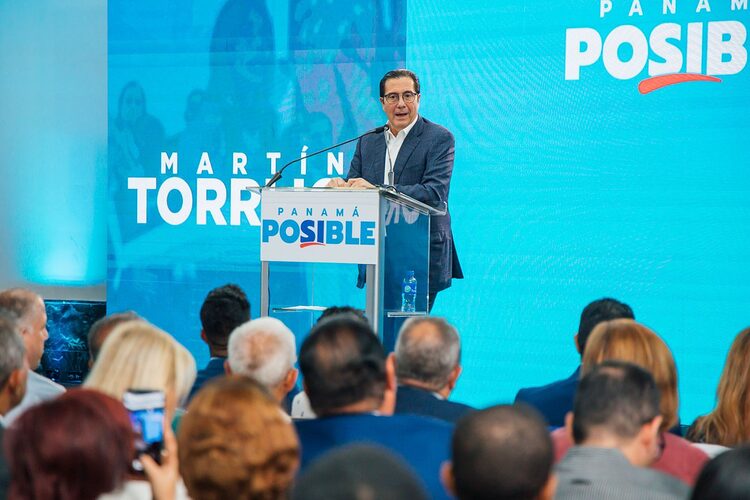 Featured image for “Movimiento Panamá Posible entrega propuesta para plan de gobierno de Martín Torrijos”