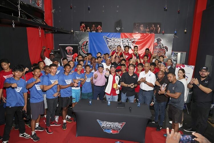 Noticia Radio Panamá | Gancho Perfecto: el nuevo programa boxístico que busca cambiar la vida de jóvenes en riesgo social