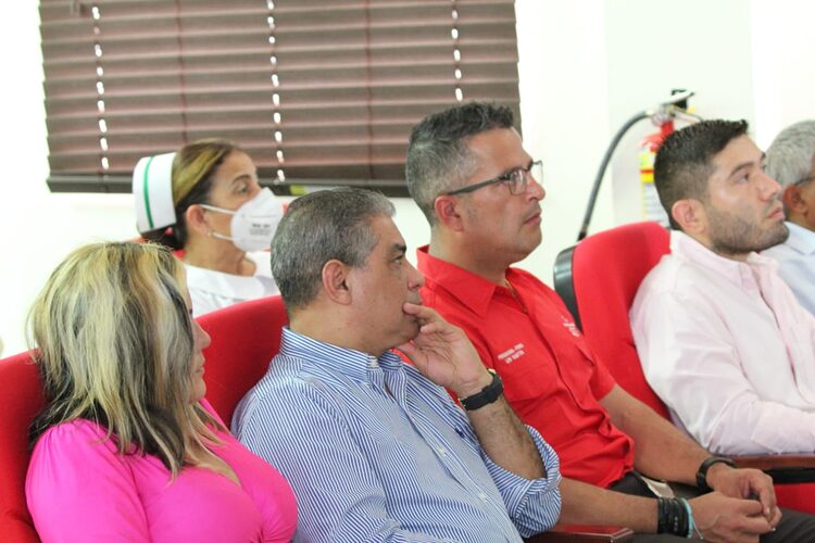 Featured image for “Minsa denuncia daño intencional de equipos de climatización en el hospital Anita Moreno”
