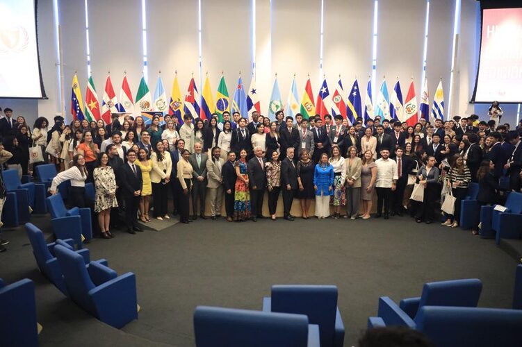 Featured image for “Panamá es sede de la Harvard National Model United Nations – Latin America para jóvenes líderes”