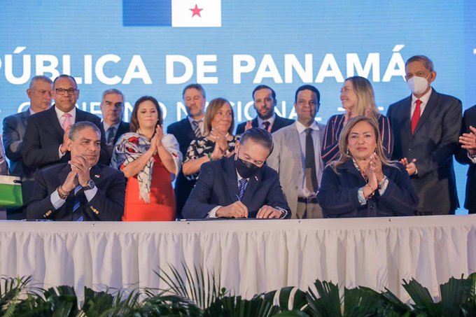 Noticia Radio Panamá | Presidente Cortizo sanciona nueva Ley de Medicamentos