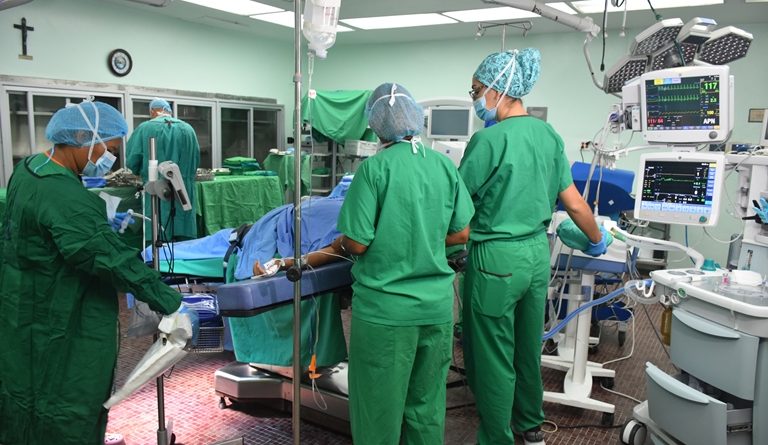 Noticia Radio Panamá | CSS supera los 100 trasplantes de hígado de manera exitosa