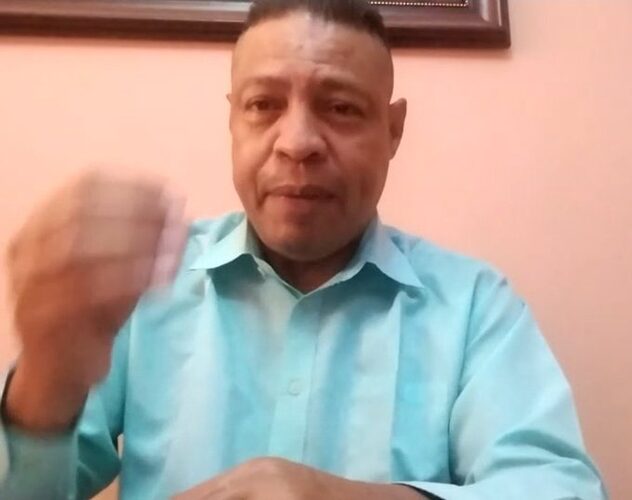 Noticia Radio Panamá | Montero: «Aquí nadie ha dicho huelga, es un paro limitante de brazos caídos en las escuelas»