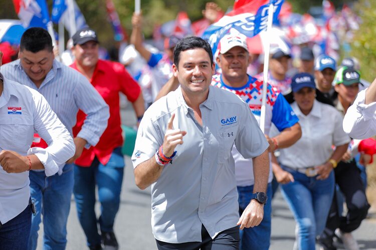 Noticia Radio Panamá | Propuesta de Carrizo para disminuir la jornada laboral busca generar felicidad y prosperidad a los panameños