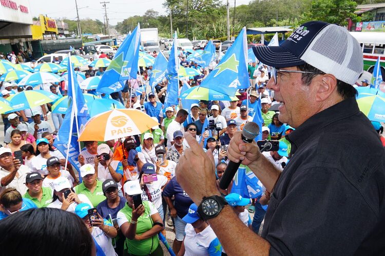Noticia Radio Panamá | Inversiones y empleos para Colón, es el compromiso de Martín Torrijos