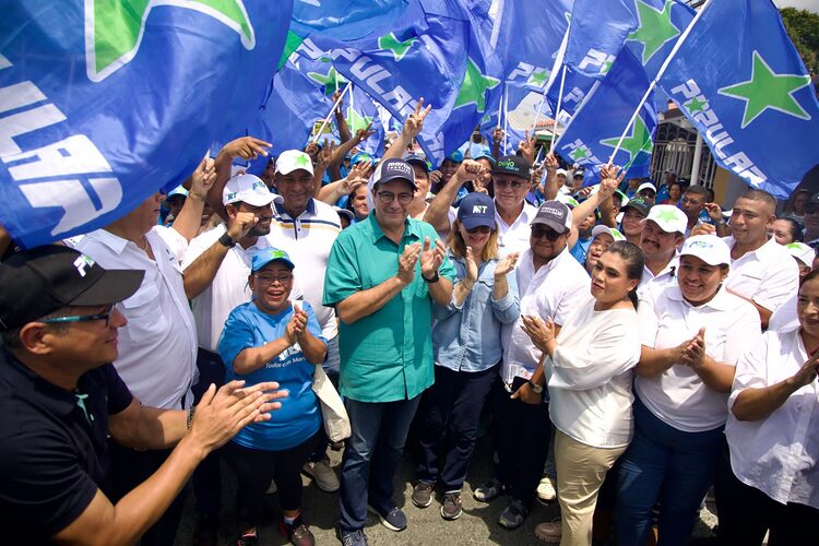 Noticia Radio Panamá | Martín Torrijos reitera compromiso de resolver escasez de agua y construir nuevo hospital en Panamá Oeste