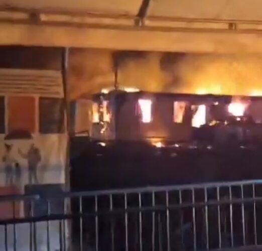 “Video: Migrantes atacan a miembros del Senafront e incendian albergue en San Vicente”