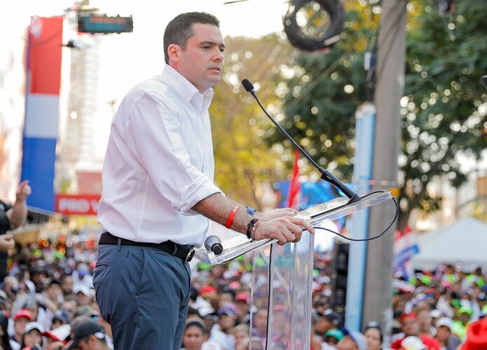 Noticia Radio Panamá | Gaby Carrizo promete que, en su gobierno, no habrá aumento de edad de jubilación ni de cuotas