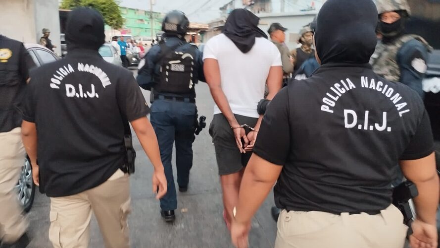 Featured image for “Operación Barrabás: 16 personas aprehendidas entre ellas 13 pandilleros”