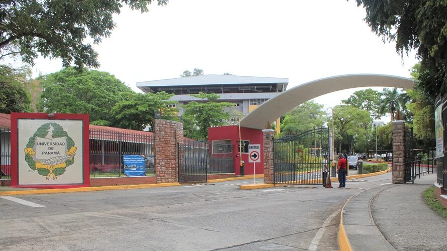 Featured image for “Universidad de Panamá iniciará año académico con más de 95 mil estudiantes”