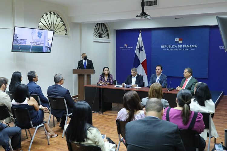 Noticia Radio Panamá | Firman pacto electoral por la salud; candidatos se comprometen en reforzar el sistema sanitario