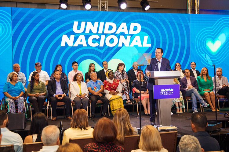 Noticia Radio Panamá | “Martín Torrijos se compromete a resolver problemas del país en tres años y someterá su gestión a Consulta Popular”