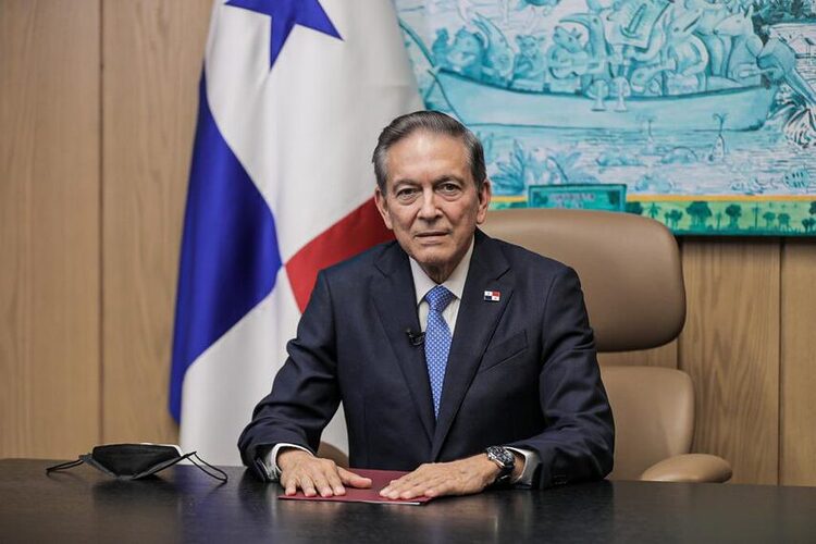 Noticia Radio Panamá | Presidente Cortizo Cohen viaja a Estados Unidos para someterse a exámenes de control médico