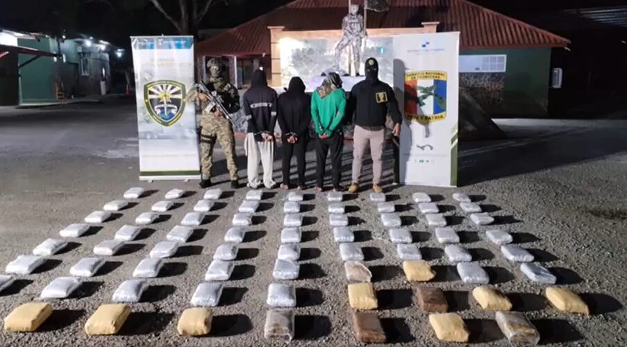 “Aprehenden a tres personas e incautan 70 paquetes de presunta droga en Guna Yala”