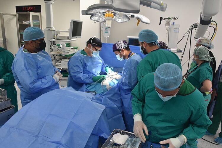 Noticia Radio Panamá | “Ciudad de la Salud estrena cirugía con moderno equipo “Arco en O””