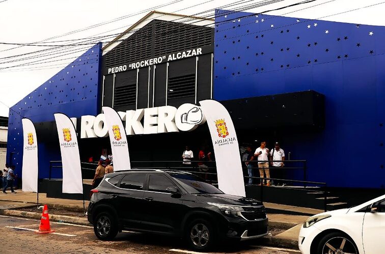 Noticia Radio Panamá | Renovación del gimnasio Rockero Alcázar llega a fase de equipamiento