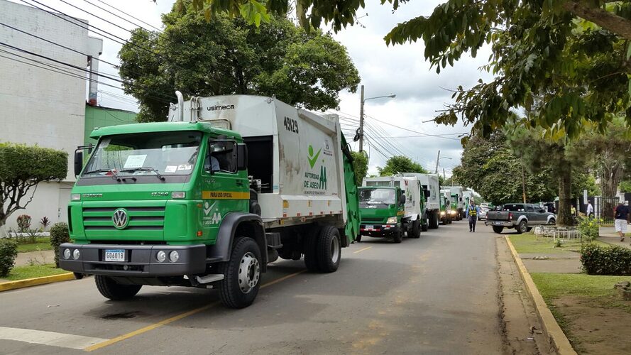 Noticia Radio Panamá | “«La City sin basura», inicia operativo de limpieza en la ciudad de Panamá con más de 50 camiones”