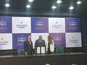 Noticias Radio Panamá | “Panamá firma contrato con AECOM USA para iniciar estudios del tren «Panamá-David»”